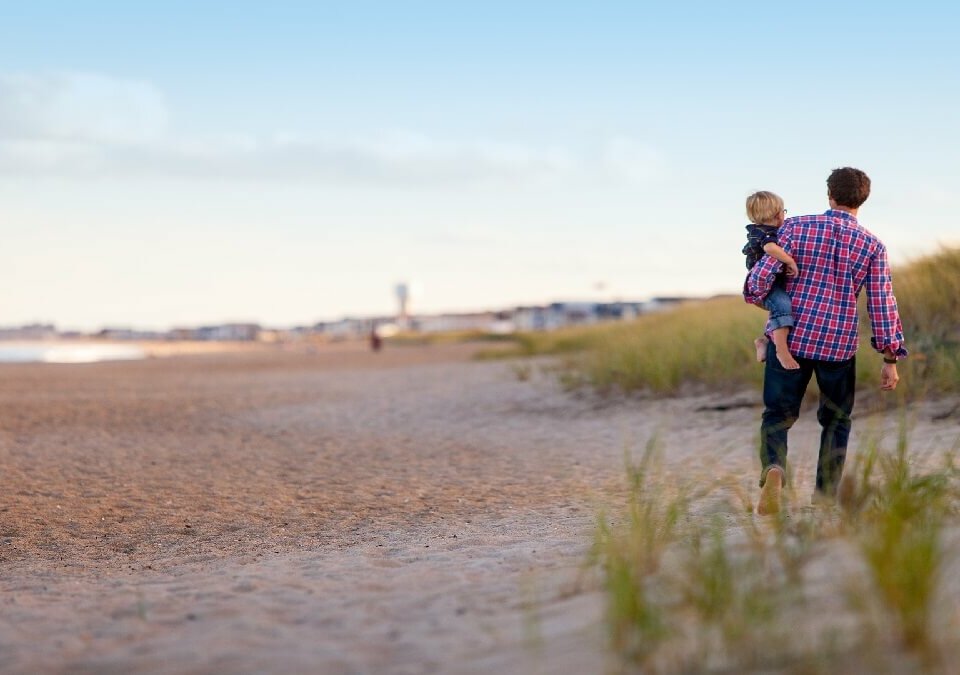 年邁母親怕兒子分了財產就跑掉,台南律師建議擬扶養協議自保